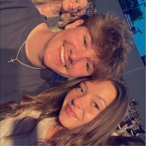 Meet your Posher, Jackson